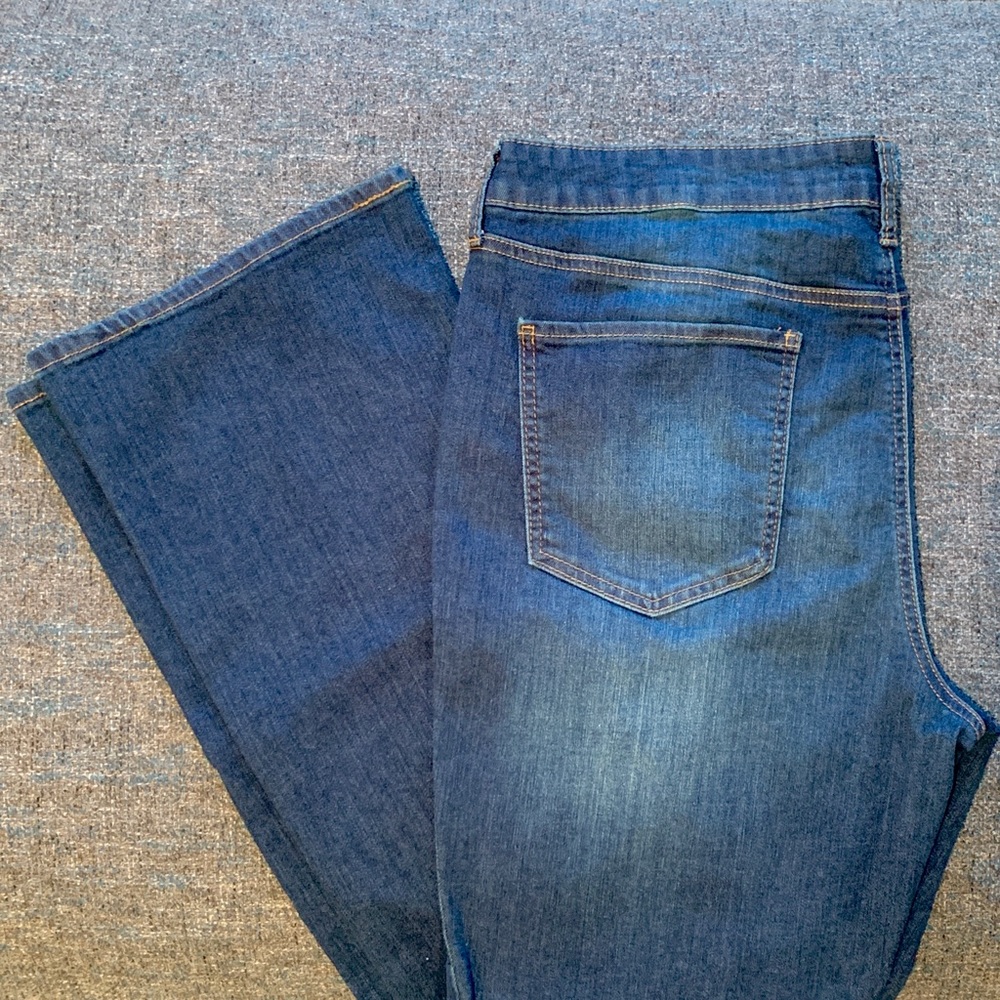 Like New SO Low Rose Bootcut 17/33W Jeans